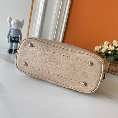 Chic & Stylish Bags