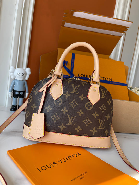 Chic & Stylish Bags