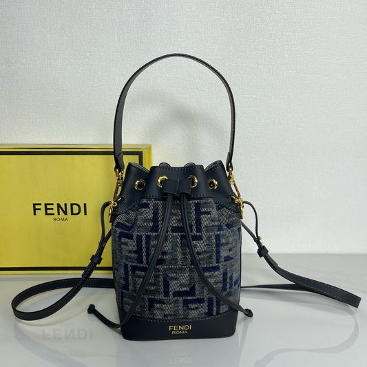 Chic & Stylish Bags