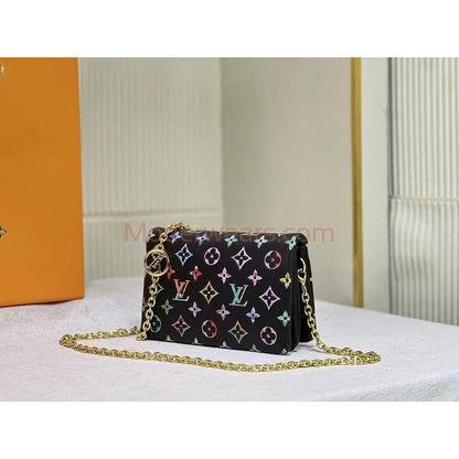 Chic & Stylish Bags