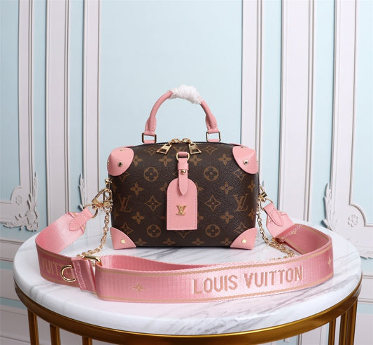 Chic & Stylish Bags