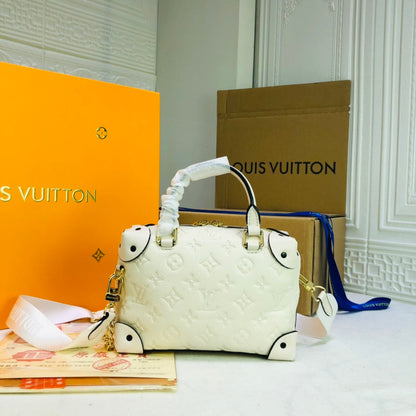 Chic & Stylish Bags