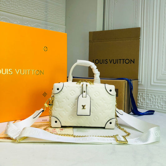 Chic & Stylish Bags