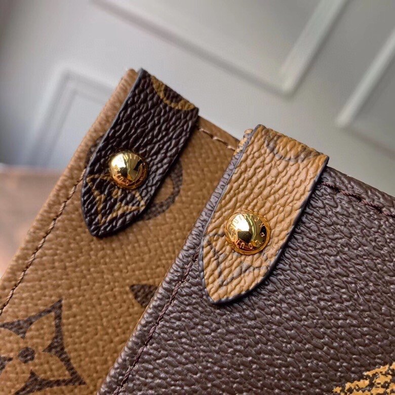 Chic & Stylish Bags