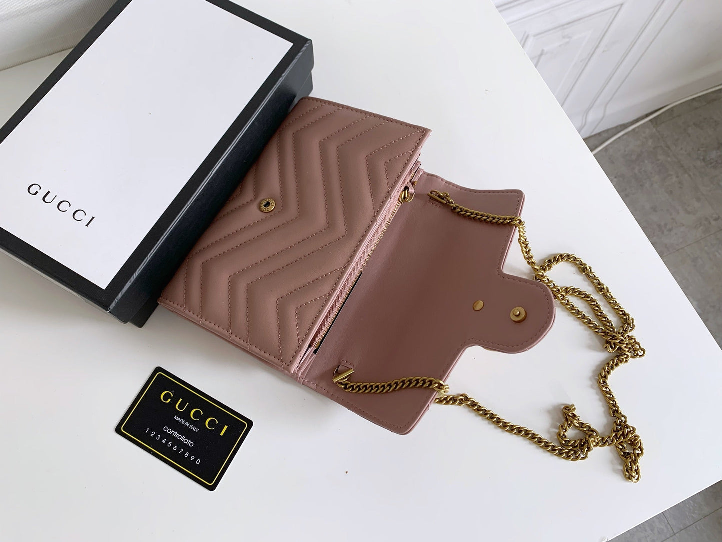 Chic & Stylish Bags