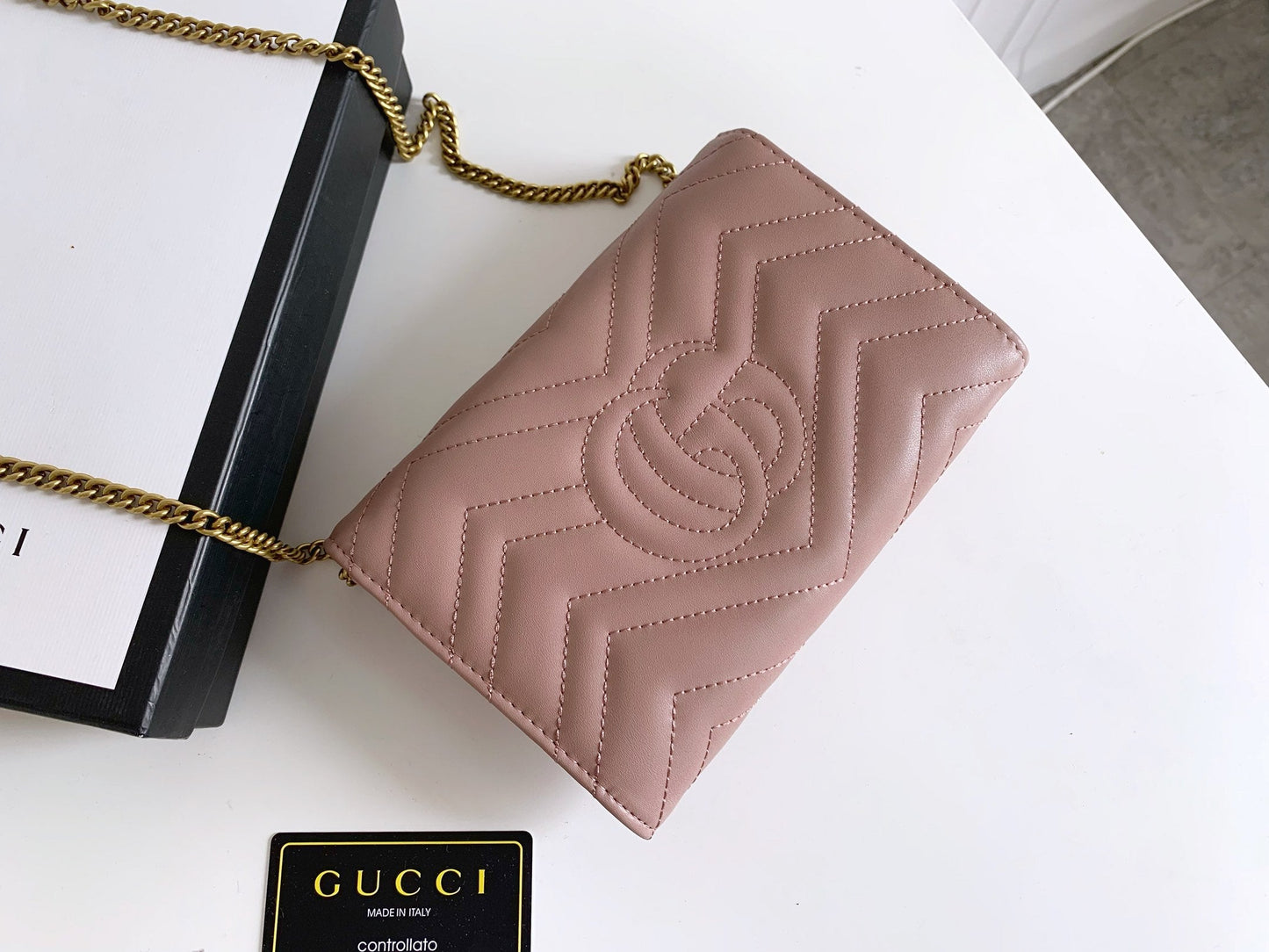 Chic & Stylish Bags
