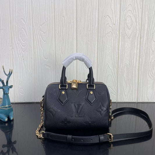 Chic & Stylish Bags