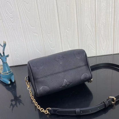 Chic & Stylish Bags