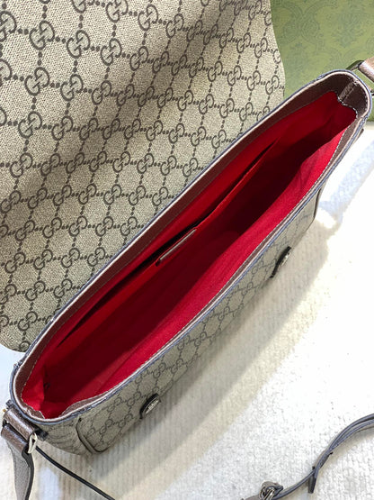 Chic & Stylish Bags