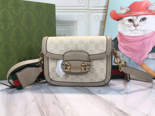 Chic & Stylish Bags