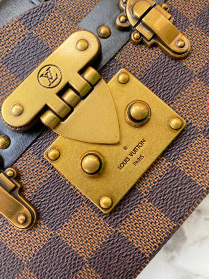 Chic & Stylish Bags