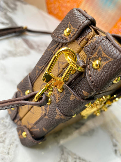 Chic & Stylish Bags