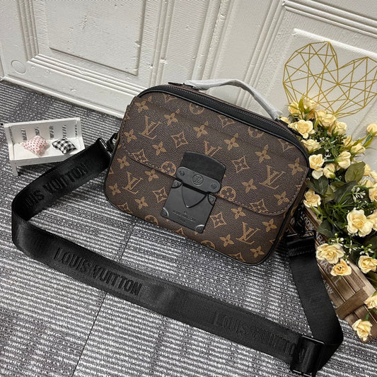 Chic & Stylish Bags