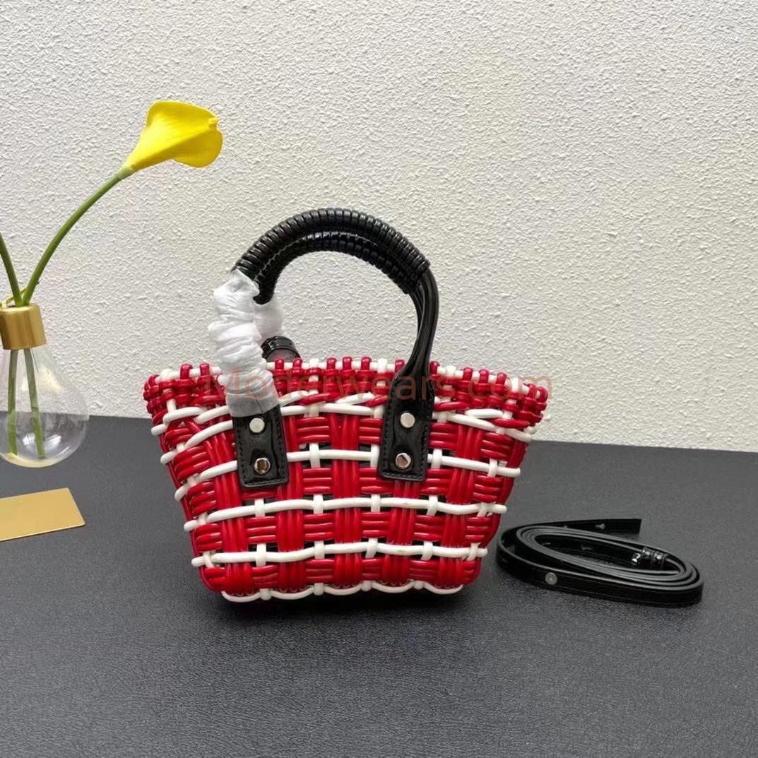 Chic & Stylish Bags