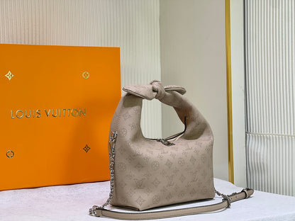 Chic & Stylish Bags