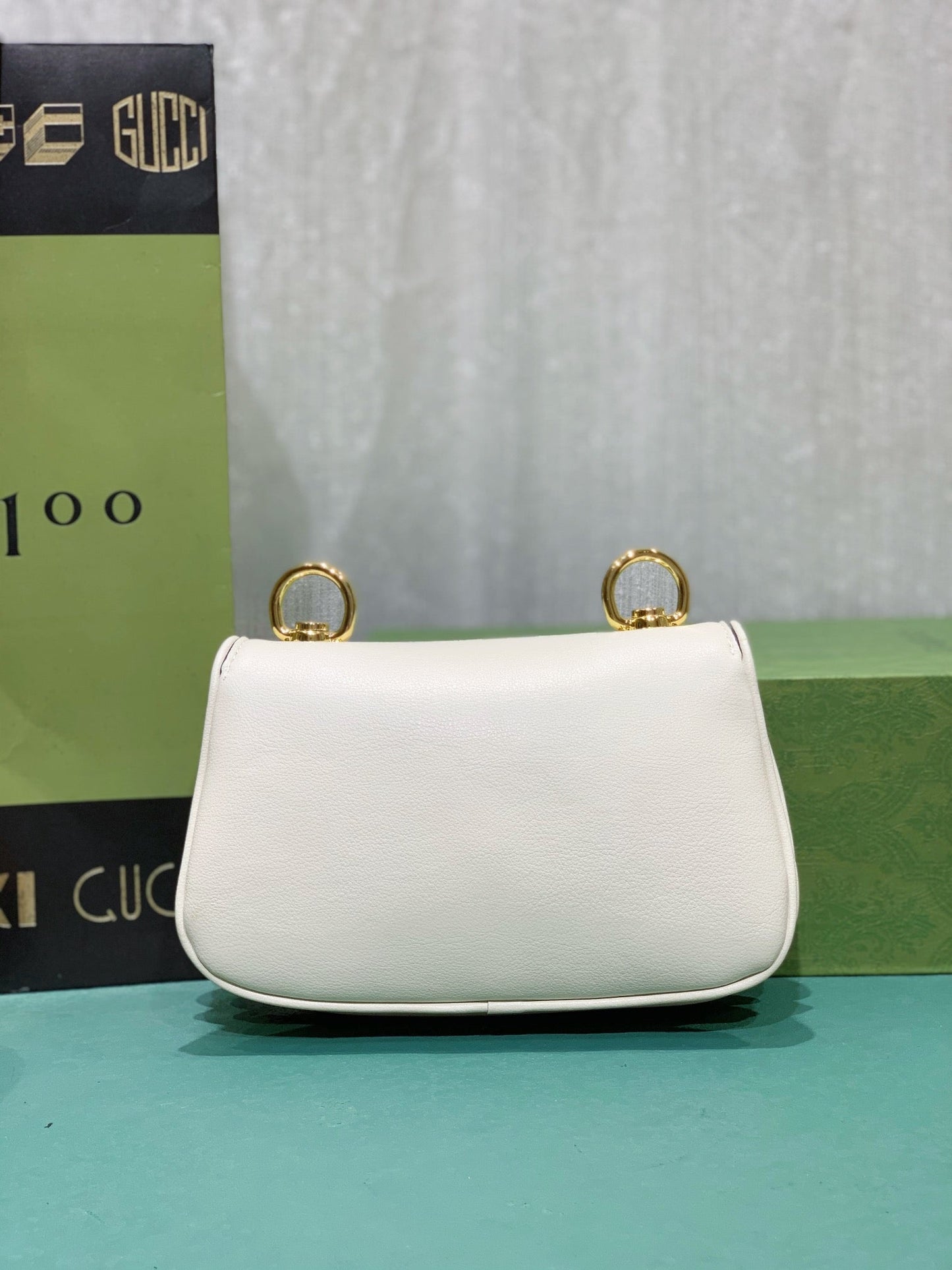 Chic & Stylish Bags
