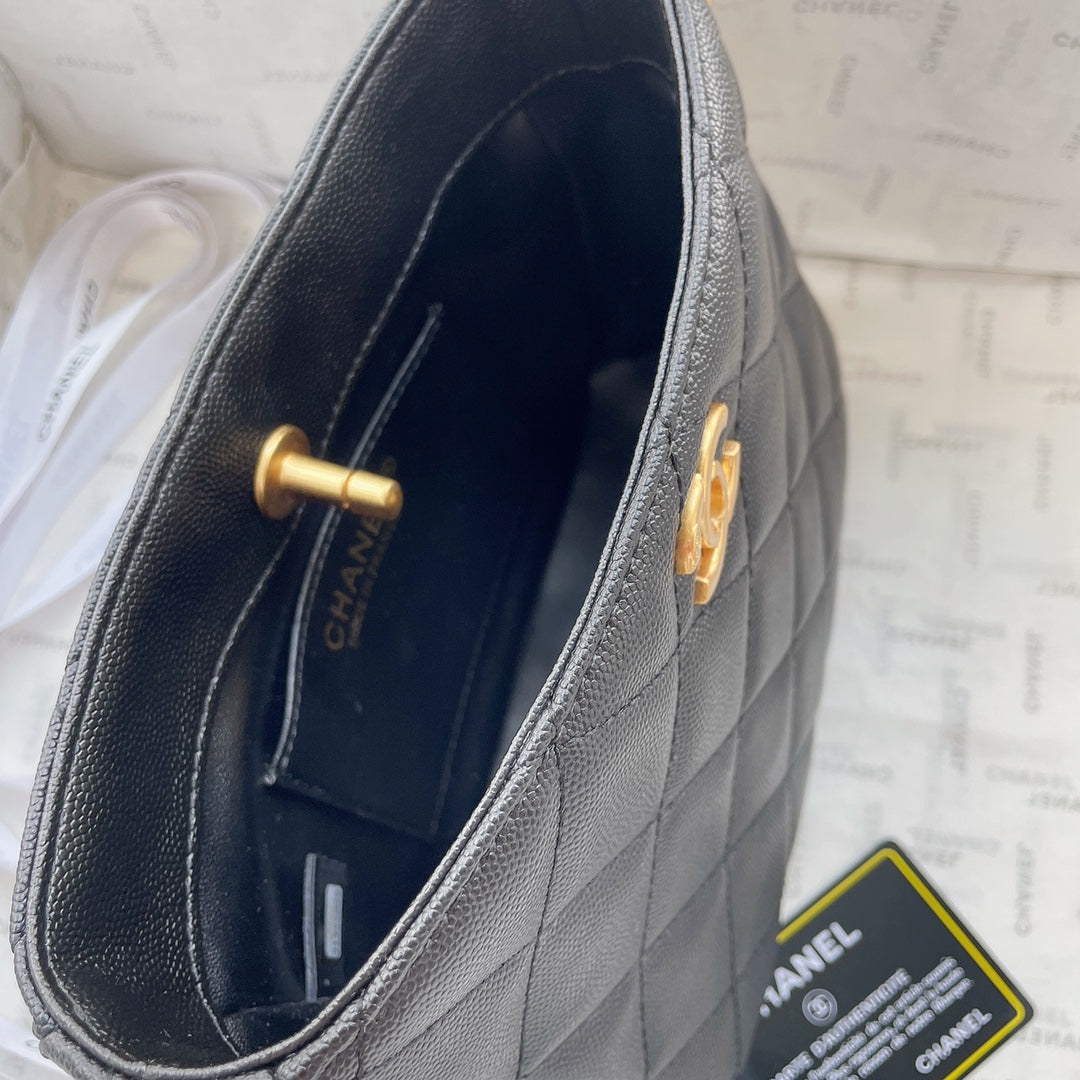 Chic & Stylish Bags