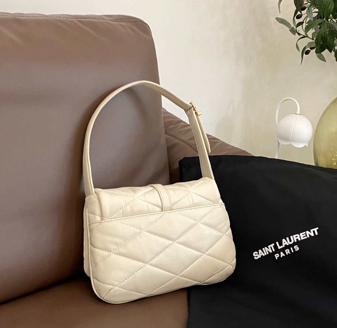 Chic & Stylish Bags
