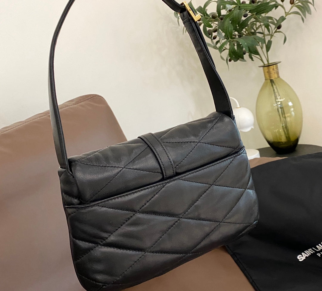 Chic & Stylish Bags