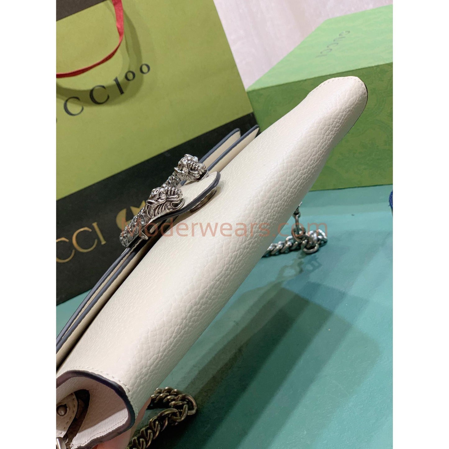 Chic & Stylish Bags