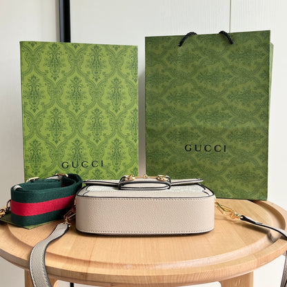 Chic & Stylish Bags