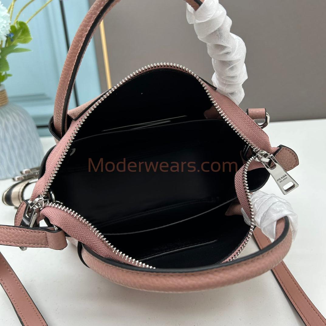 Chic & Stylish Bags