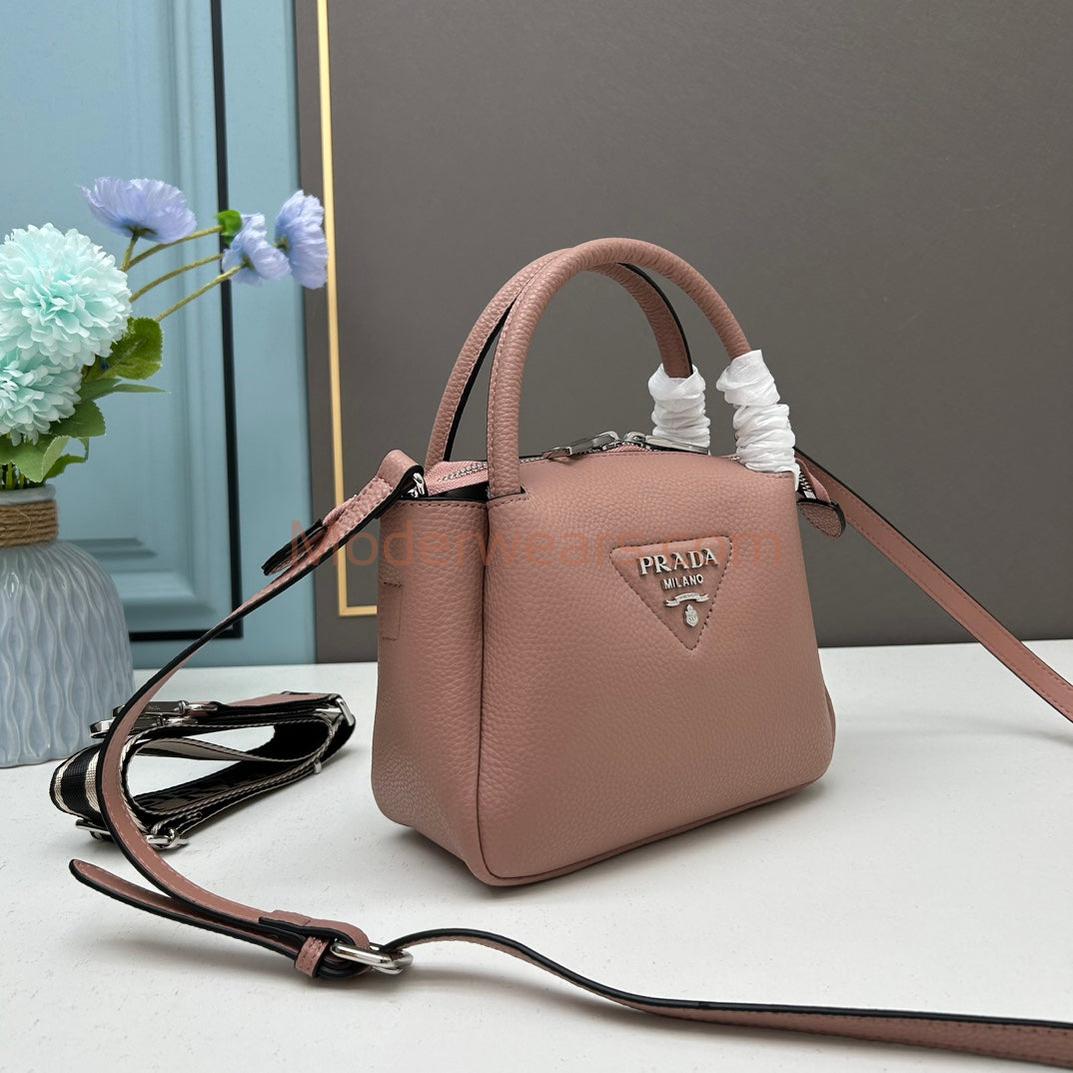 Chic & Stylish Bags