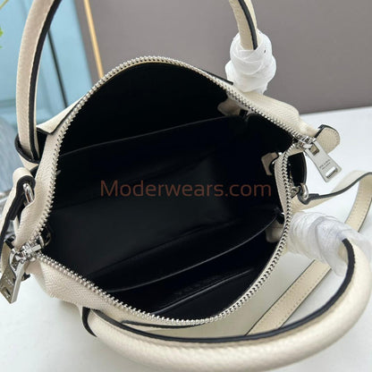 Chic & Stylish Bags