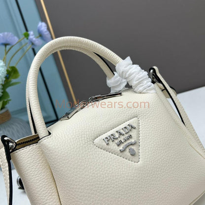 Chic & Stylish Bags