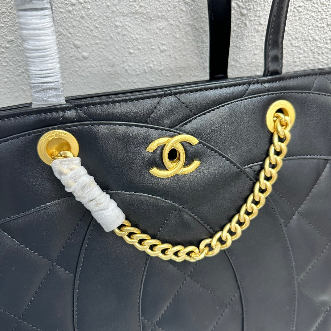 Chic & Stylish Bags