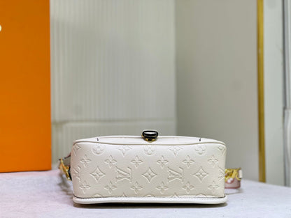 Chic & Stylish Bags