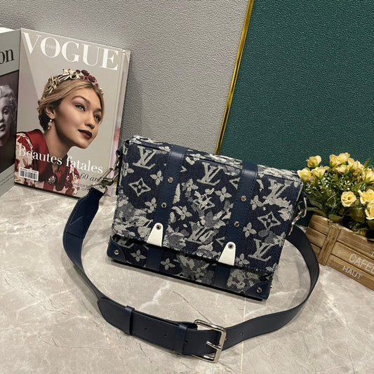 Chic & Stylish Bags