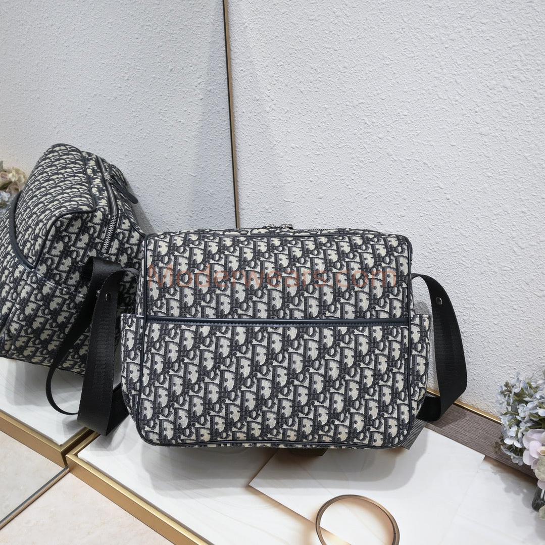 Chic & Stylish Bags