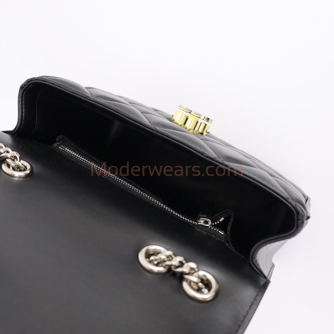 Chic & Stylish Bags
