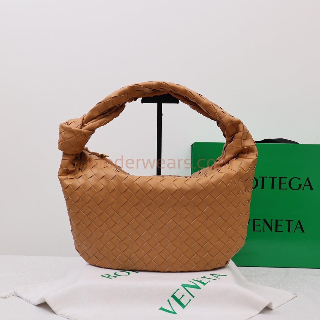 Chic & Stylish Bags