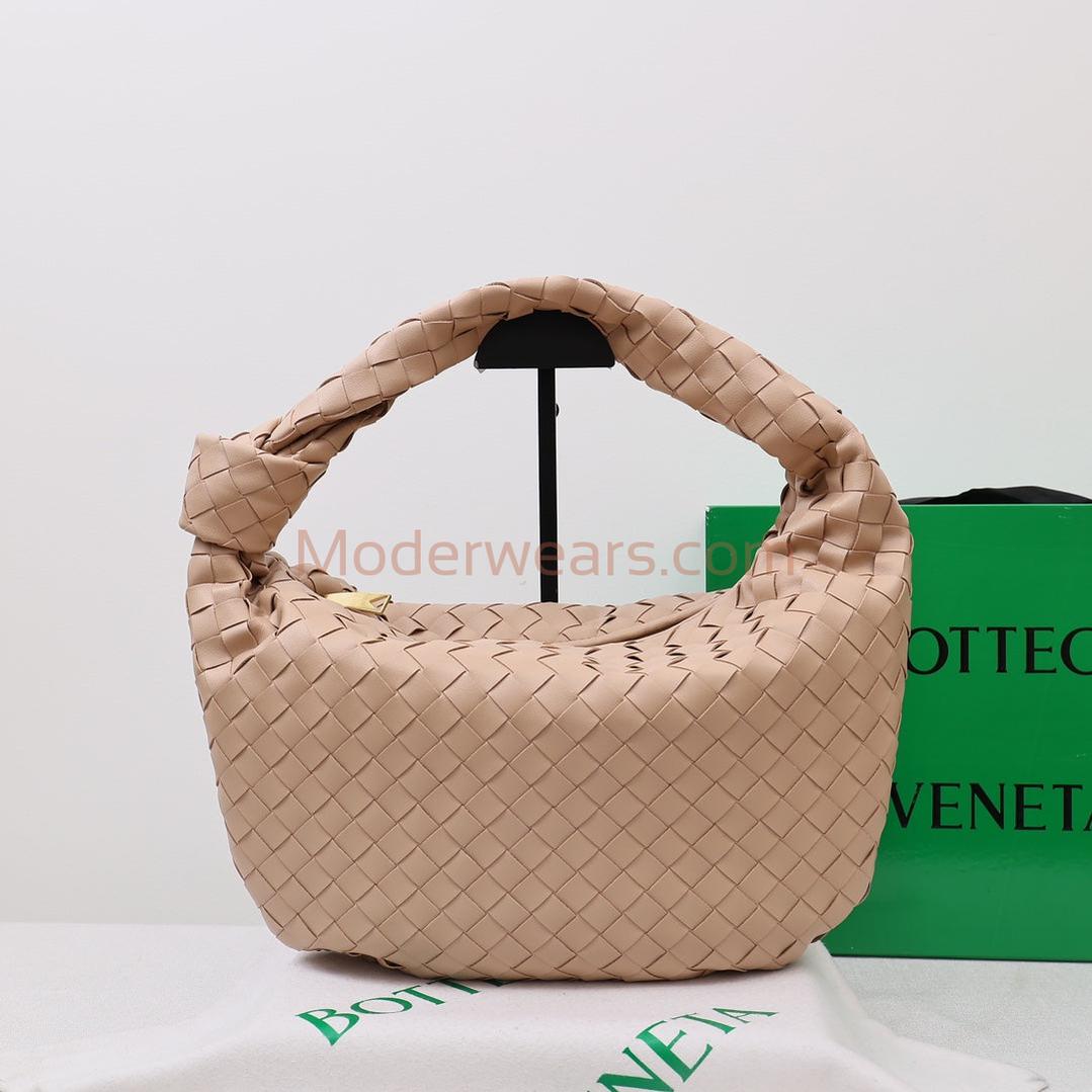Chic & Stylish Bags