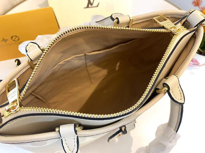 Chic & Stylish Bags