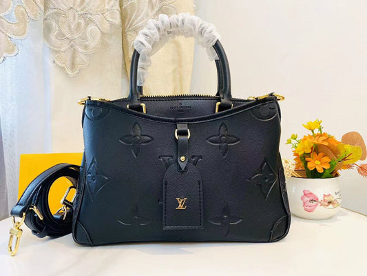 Chic & Stylish Bags