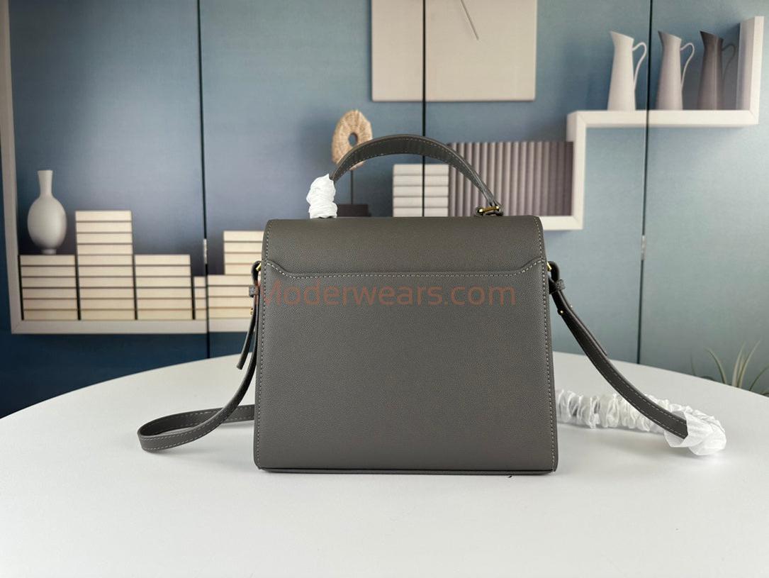Chic & Stylish Bags