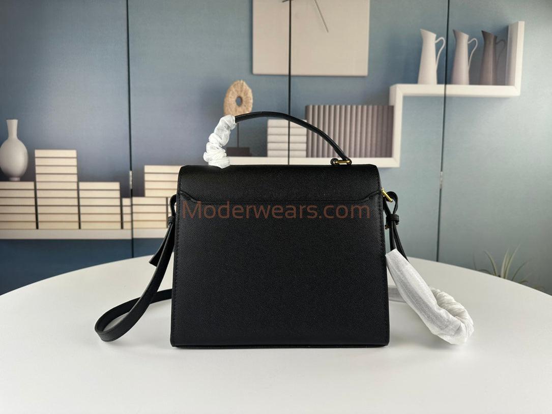 Chic & Stylish Bags