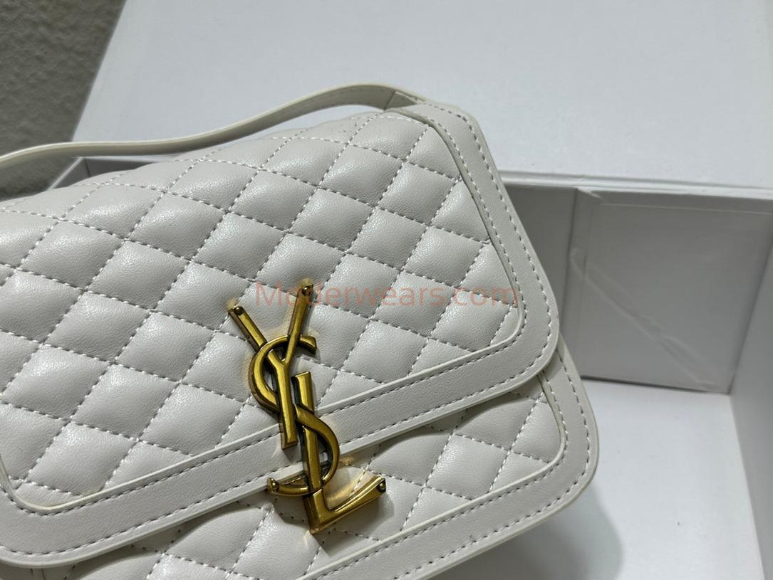 Chic & Stylish Bags