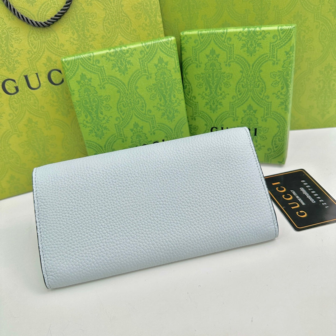 Chic & Stylish Bags