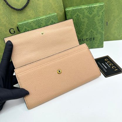Chic & Stylish Bags
