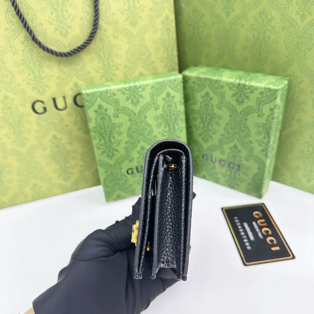 Chic & Stylish Bags