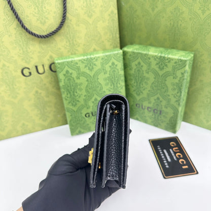 Chic & Stylish Bags