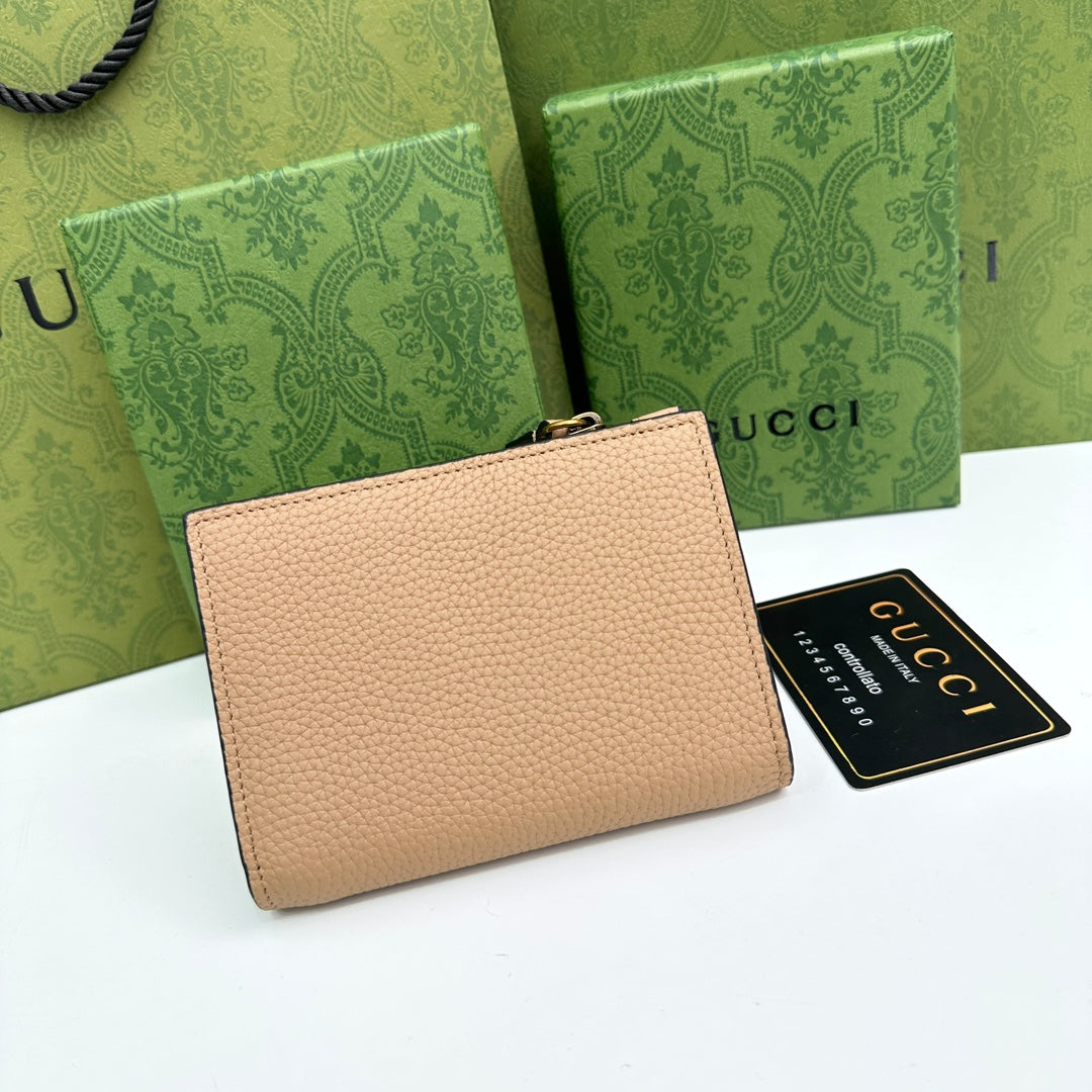 Chic & Stylish Bags