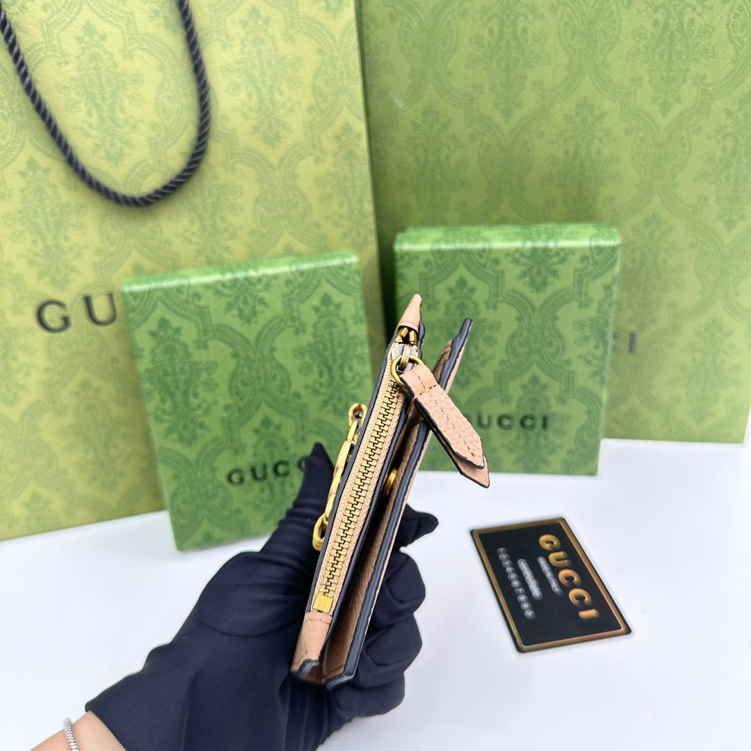 Chic & Stylish Bags