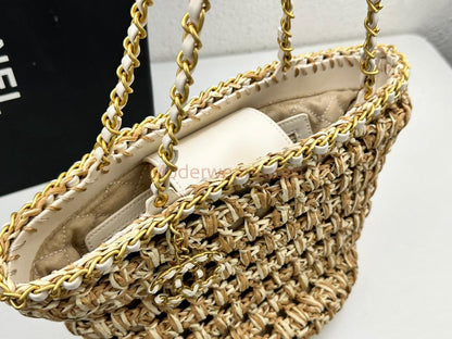 Chic & Stylish Bags