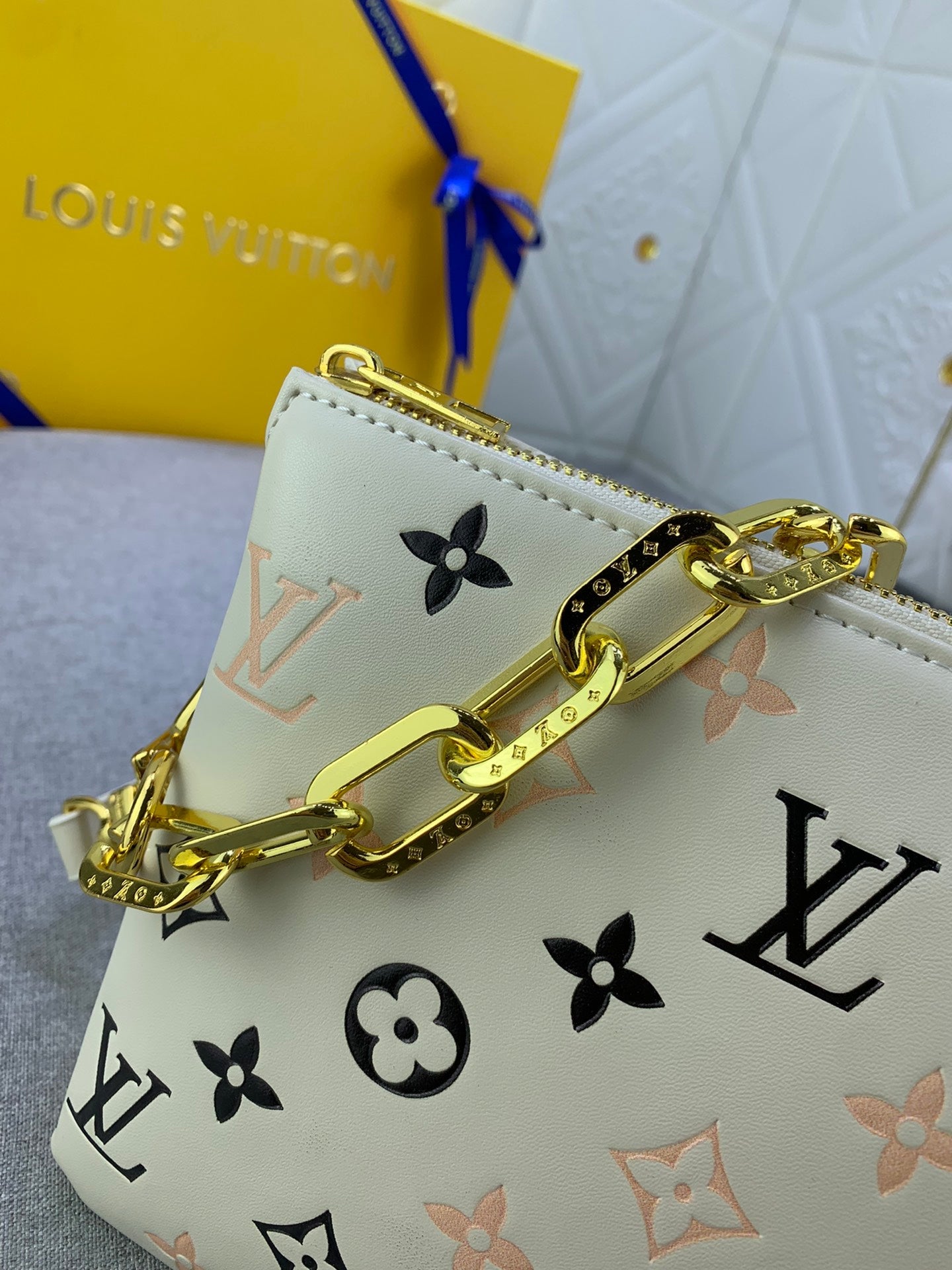 Chic & Stylish Bags