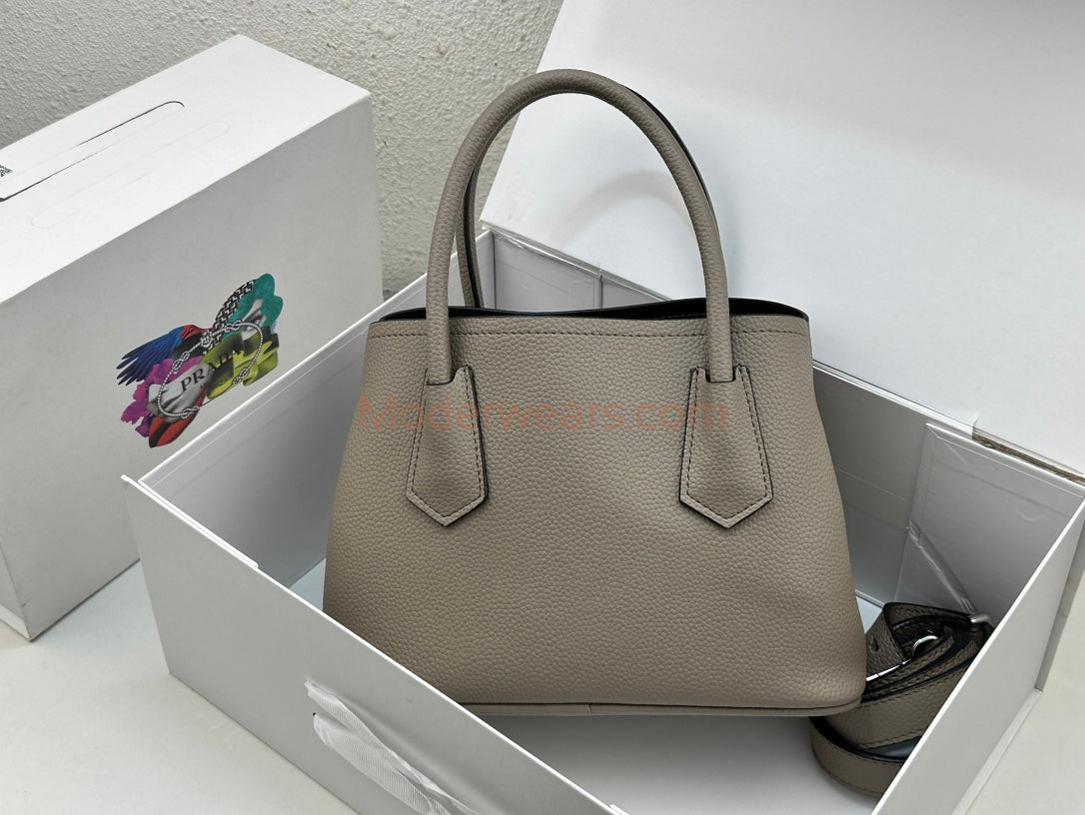 Chic & Stylish Bags